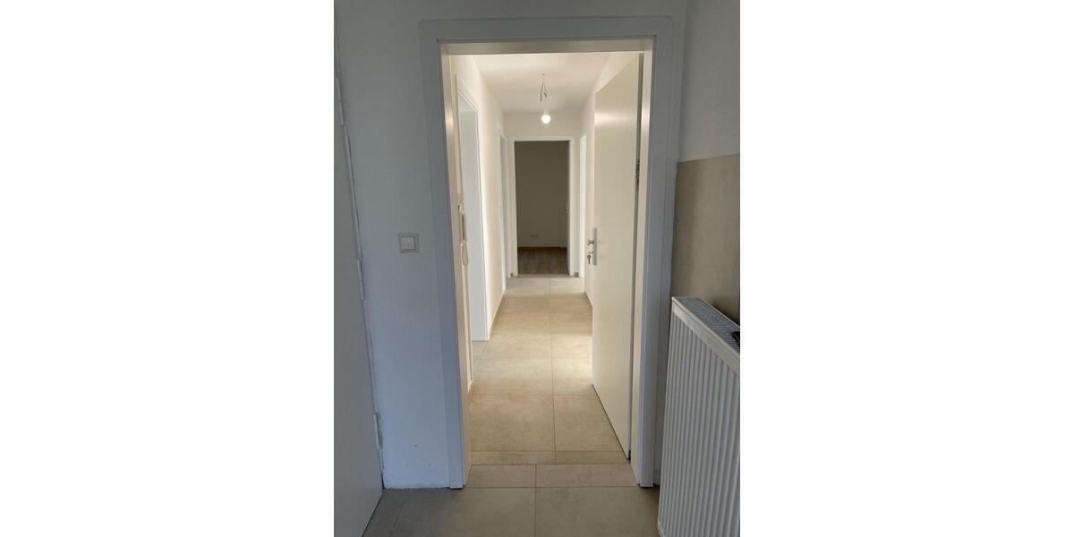 Erdgeschoßwohnung Esslingen am Neckar - 3 Zimmer, 75 m&sup2;, 1.500&euro; | Angebot:26384369