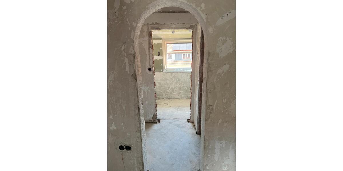 Dachgeschoßwohnung Schorndorf - 3 Zimmer, 66 m&sup2;, 225.000&euro; | Angebot:27230210