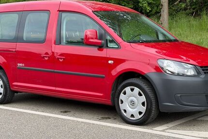 VW Caddy 181.000 km 8.600 &euro; Fellbach 70736