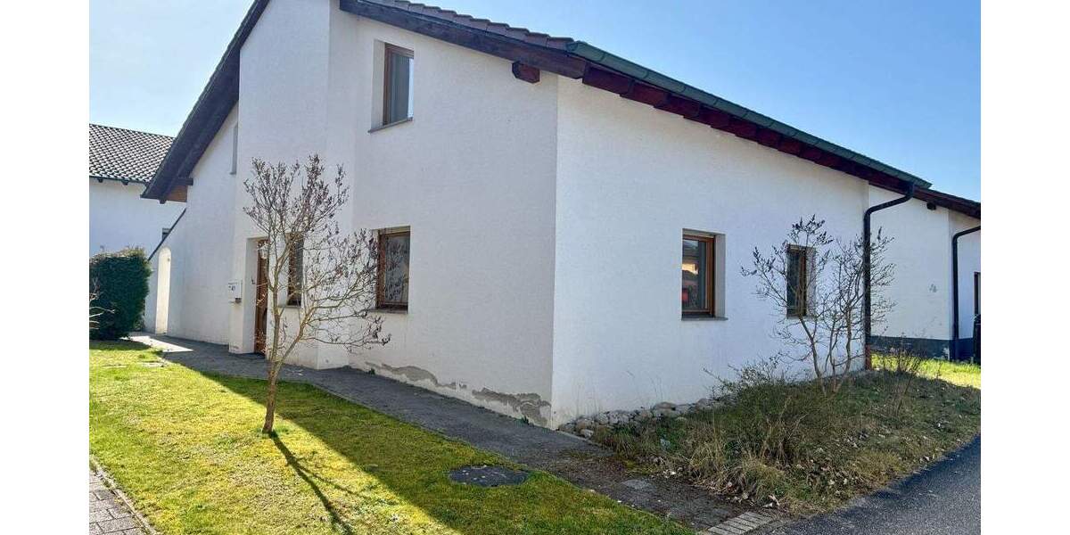 Einfamilienhaus Ötisheim - 7 Zimmer, 168 m&sup2;, 450.000&euro; | Angebot:25777927
