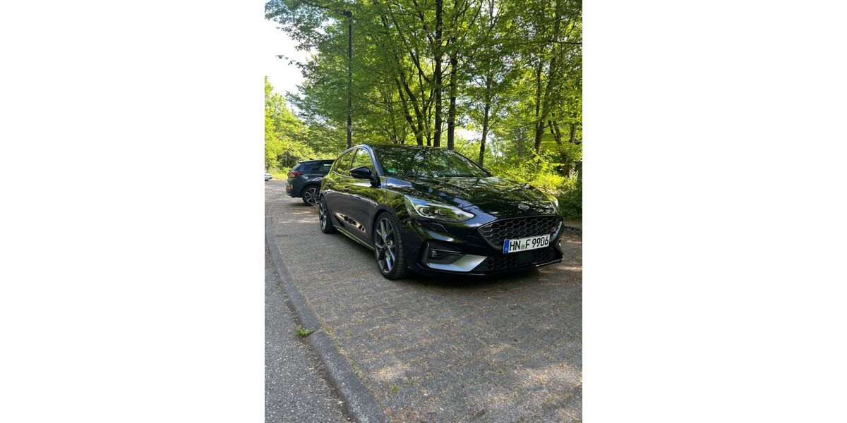 Ford Focus 83.000 km 21.150 &euro; Heilbronn 74081