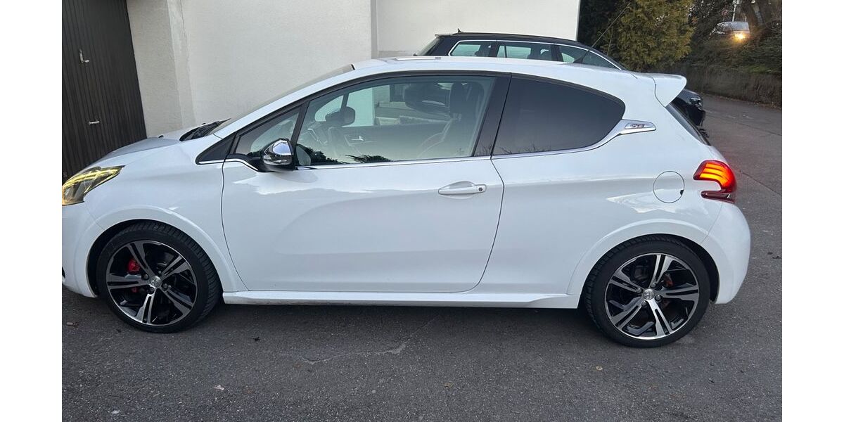 Peugeot 208 86.800 km 11.700 &euro; Waiblingen 71336