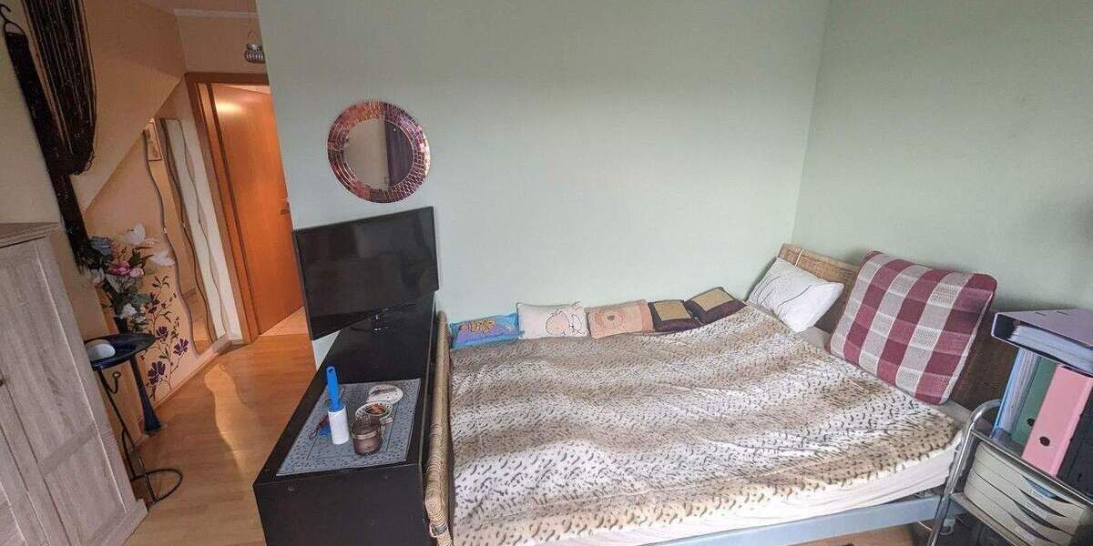 Doppelhaushälfte Böblingen - 1 Zimmer, 254 m&sup2;, 1.150.000&euro; | Angebot:25779091