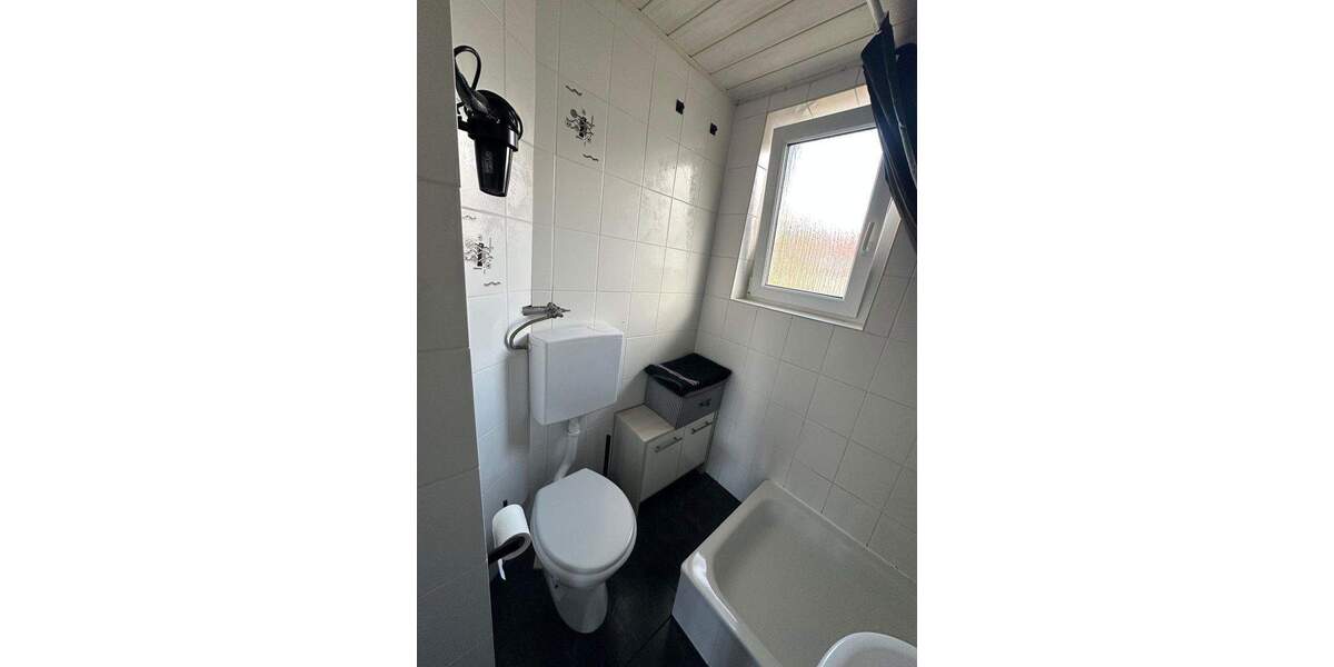 Doppelhaushälfte Stuttgart Weilimdorf - 8 Zimmer, 177 m&sup2;, 598.000&euro; | Angebot:25724263