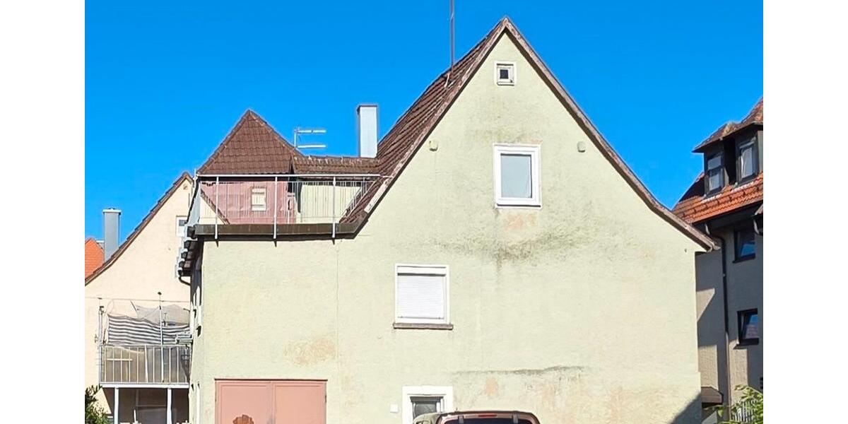 Doppelhaushälfte Lauffen am Neckar - 5 Zimmer, 160 m&sup2;, 240.000&euro; | Angebot:26889762