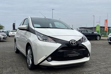 Toyota Aygo (X) 45.000 km 11.490 &euro; Weinstadt 71384