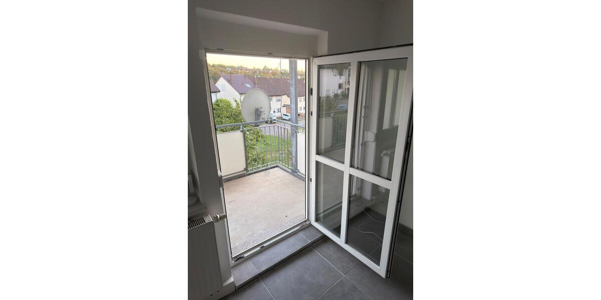 Etagenwohnung Backnang - 3 Zimmer, 65 m&sup2;, 1.300&euro; | Angebot:27569574
