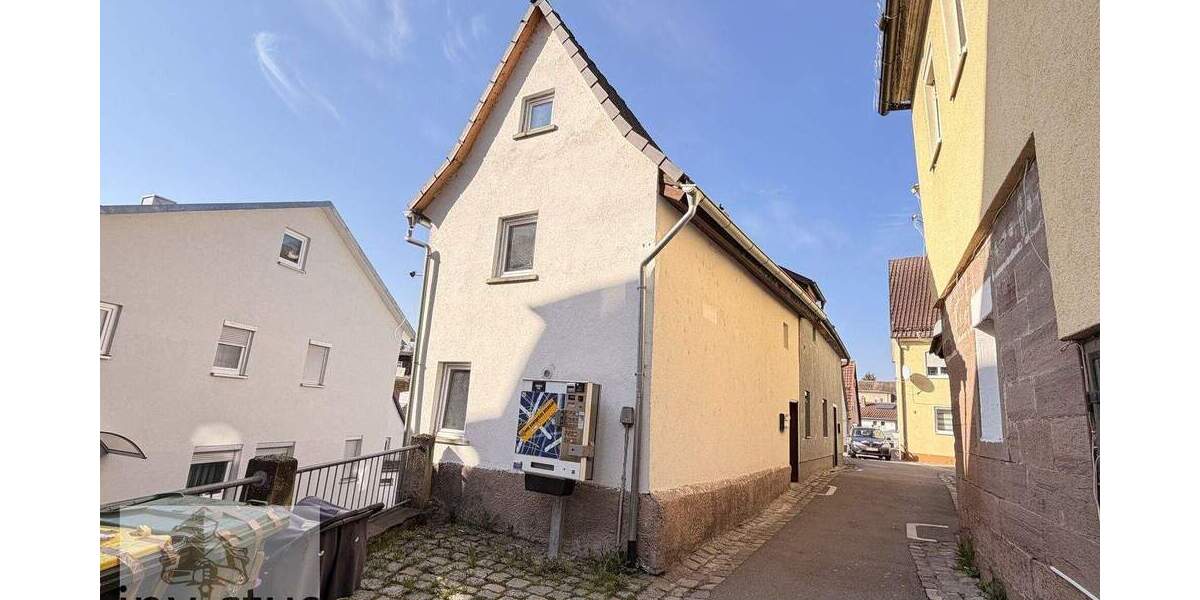 Einfamilienhaus Vaihingen an der Enz / Enzweihingen Enzweihingen - 5 Zimmer, 90 m&sup2;, 99.000&euro; | Angebot:25836706