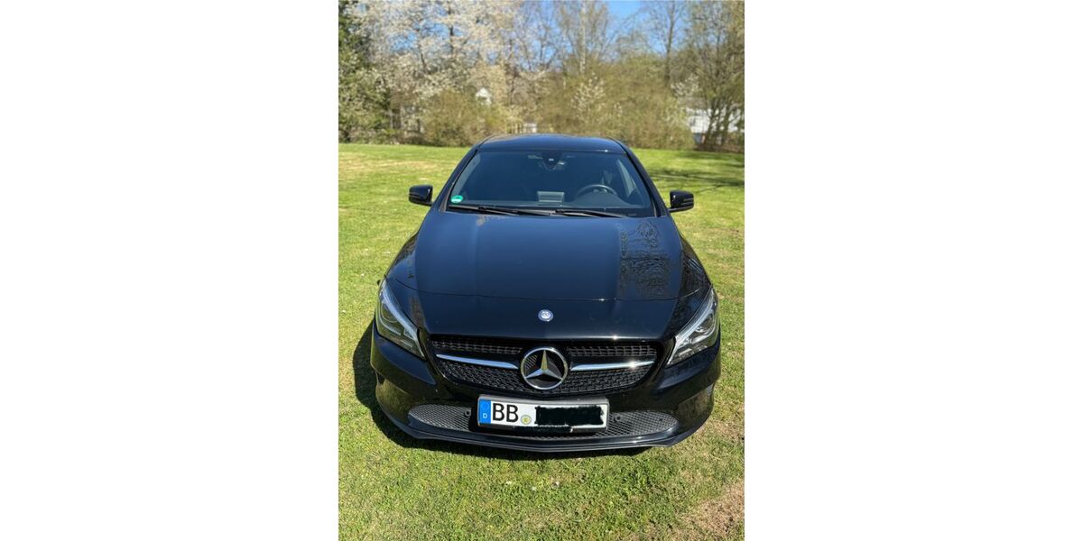 Mercedes-Benz CLA 180 Shooting Brake 129.000 km 14.799 &euro; Sindelfingen 71067
