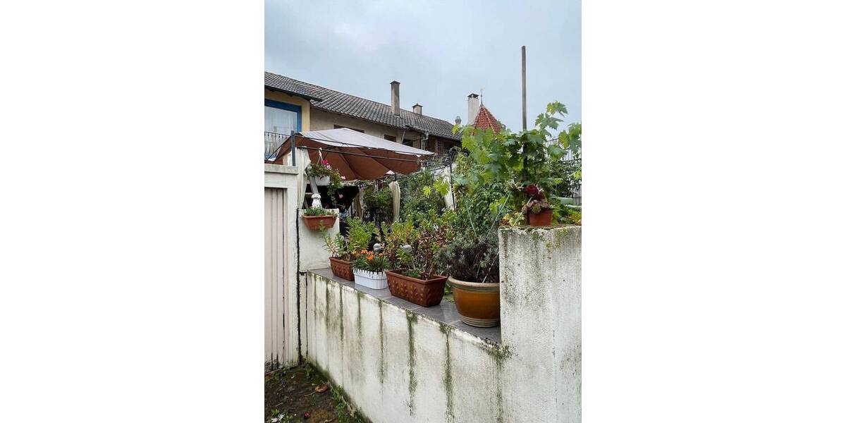 Reihenmittelhaus Kirchheim - 7 Zimmer, 165 m&sup2;, 298.000&euro; | Angebot:25706133