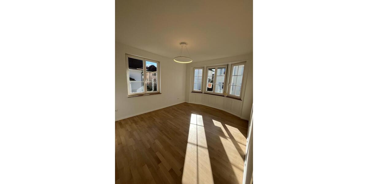 Hochparterre Bietigheim-Bissingen Bissingen - 5 Zimmer, 98 m&sup2;, 2.100&euro; | Angebot:24339014