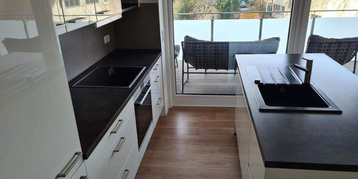 Etagenwohnung Weinsberg - 4 Zimmer, 110 m&sup2;, 1.595&euro; | Angebot:25730293