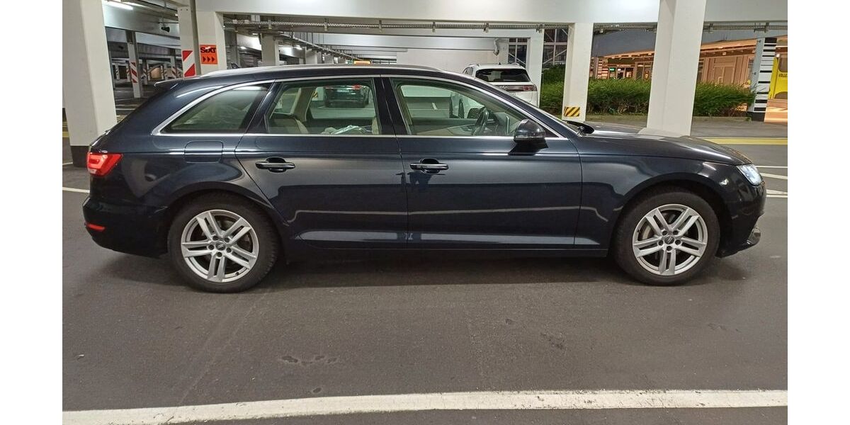 Audi A4 229.000 km 12.750 &euro; Esslingen am Neckar 73733