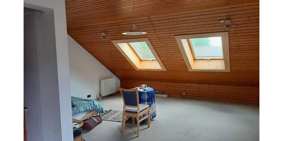 Reihenendhaus Stuttgart Möhringen - 8 Zimmer, 200 m&sup2;, 900.000&euro; | Angebot:25657439