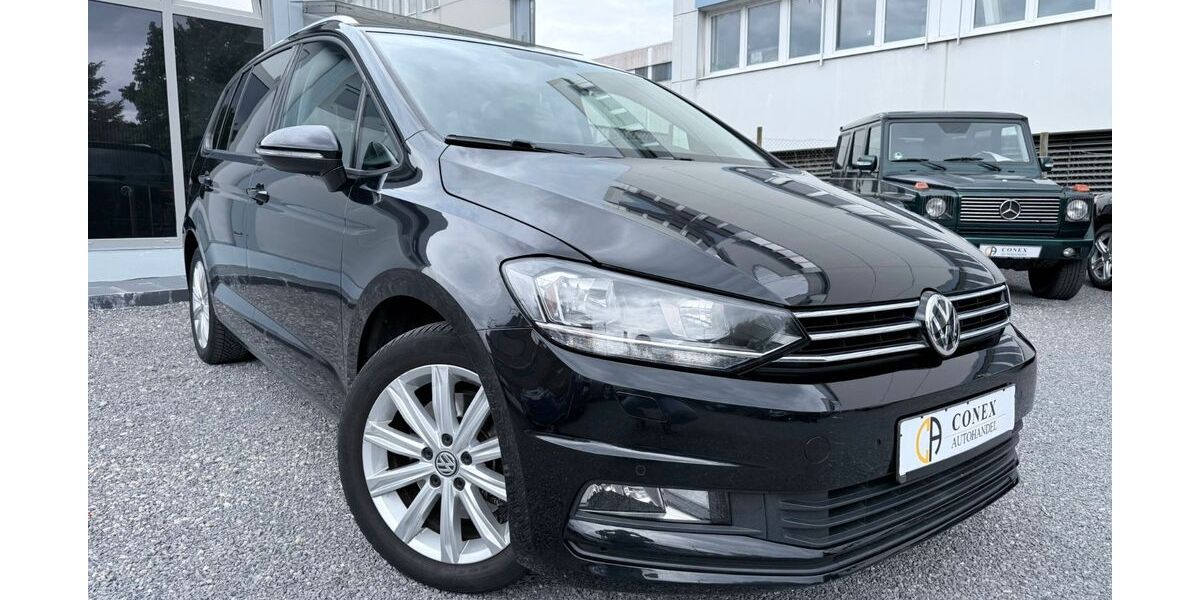 VW Touran 120.000 km 14.400 &euro; Korntal-Münchingen 70825