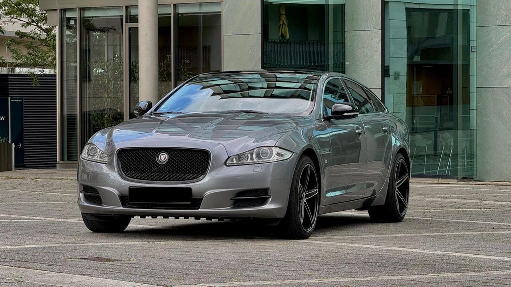 Jaguar XJ 175.000 km 11.099 &euro; Stuttgart 70173