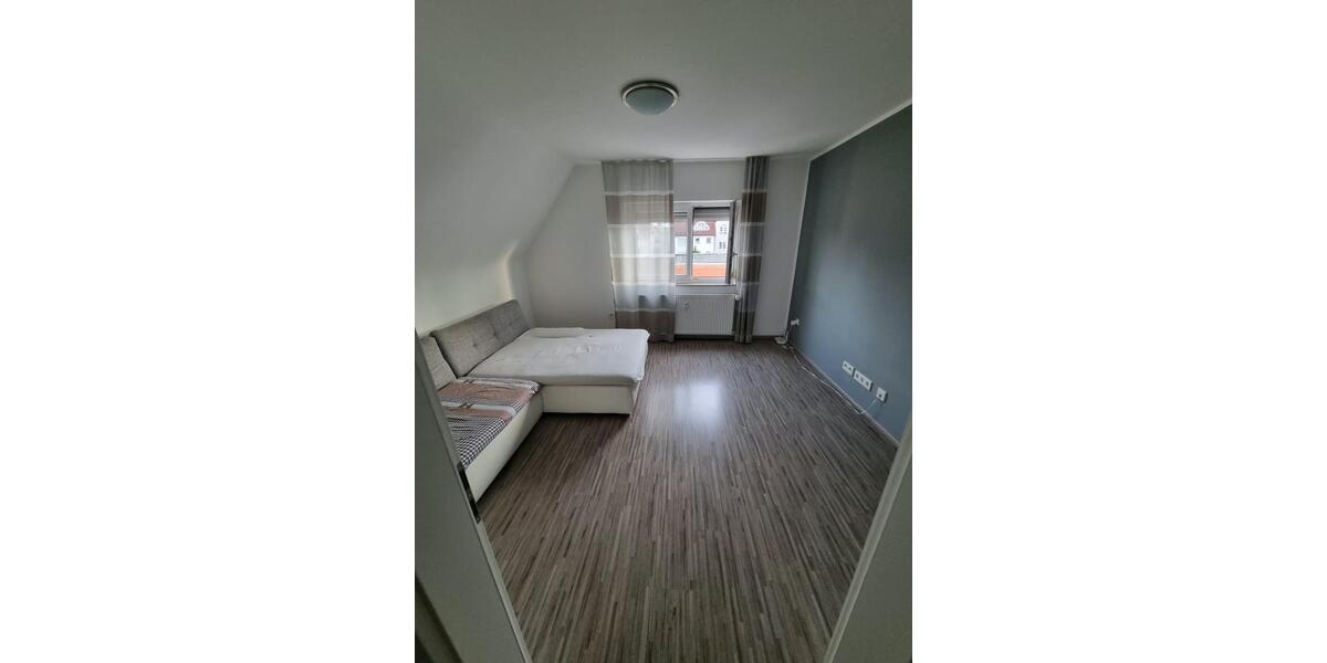 Dachgeschoßwohnung Kornwestheim - 3.5 Zimmer, 68 m&sup2;, 780&euro; | Angebot:27569564