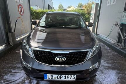 Kia Sportage 98.000 km 11.999 &euro; Bietigheim Bissingen 74321