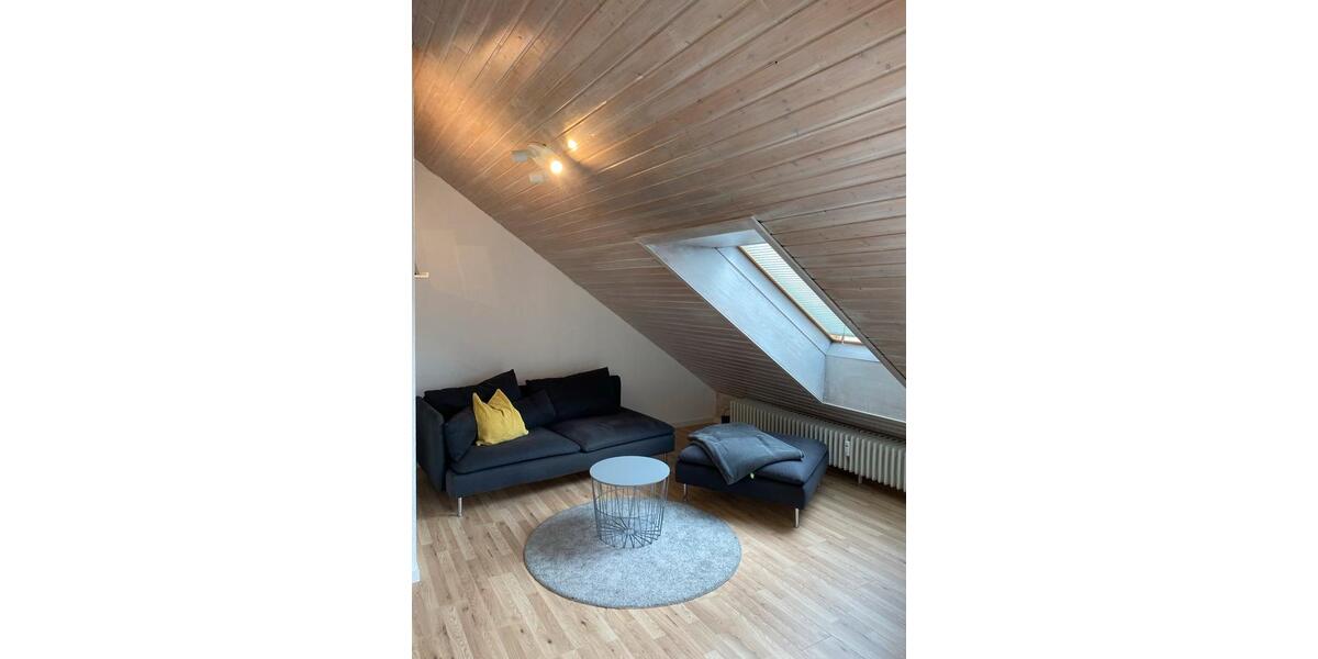 Dachgeschoßwohnung Ditzingen - 2 Zimmer, 37 m&sup2;, 1.150&euro; | Angebot:27544686