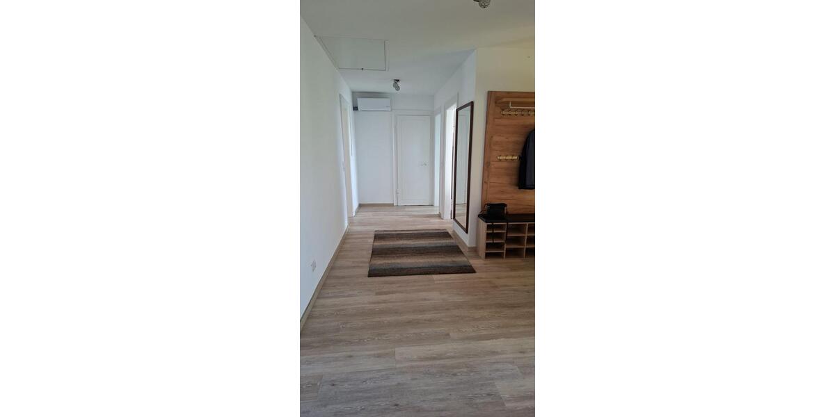 Dachgeschoßwohnung Heilbronn Horkheim - 4 Zimmer, 88 m&sup2;, 1.050&euro; | Angebot:27564783