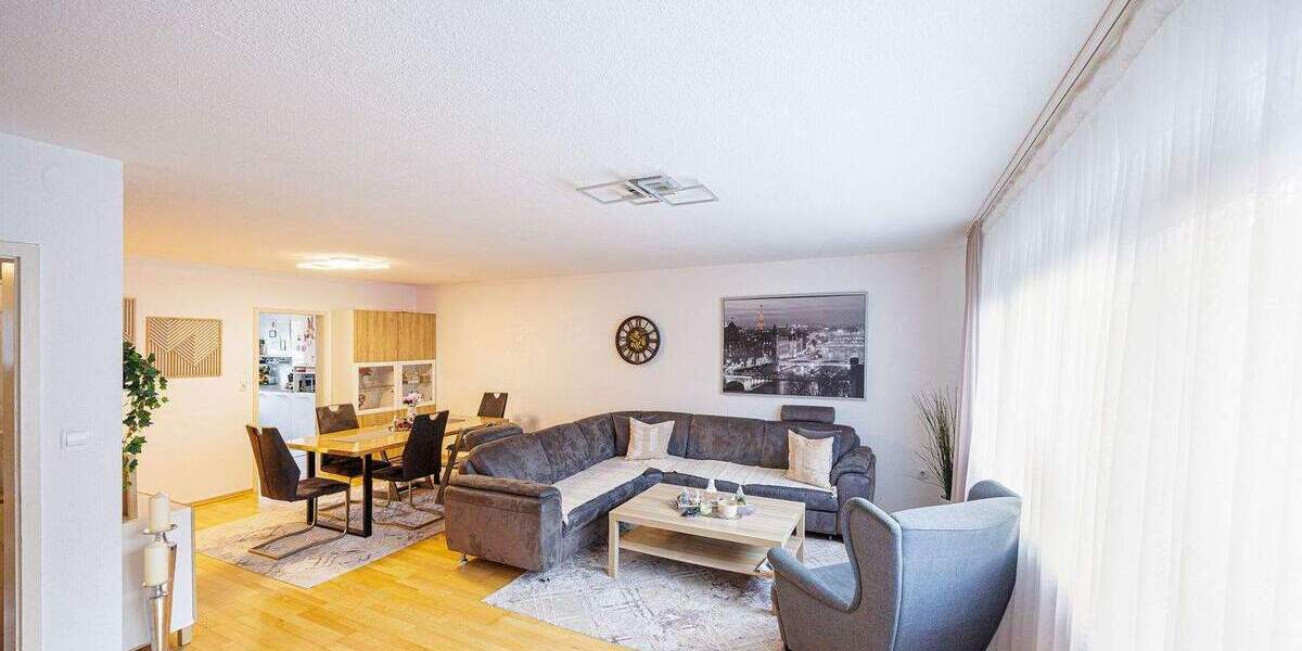 Etagenwohnung Marbach am Neckar Marbach - 3 Zimmer, 94 m&sup2;, 298.000&euro; | Angebot:25801361