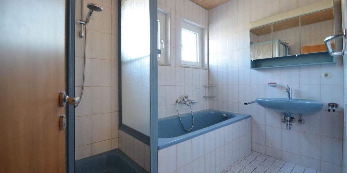 Mehrfamilienhaus, Wohnhaus Rutesheim - 7 Zimmer, 178 m&sup2;, 590.000&euro; | Angebot:25704324