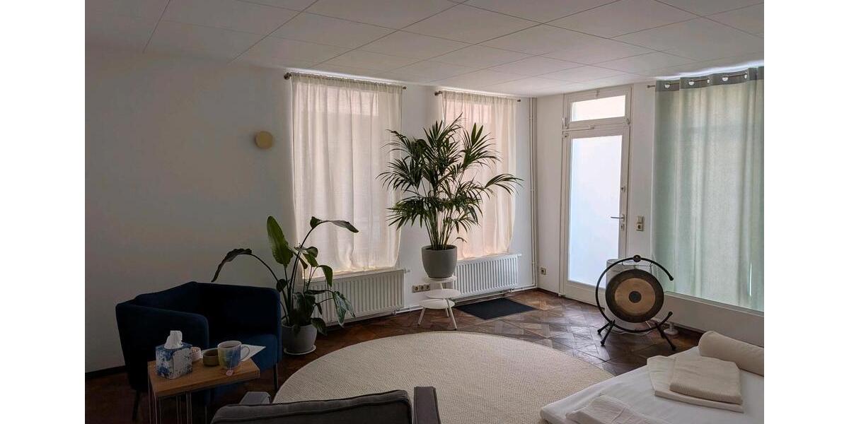 Gewerbeobjekt Esslingen am Neckar Hegensberg - 100&euro; | Angebot:24759636