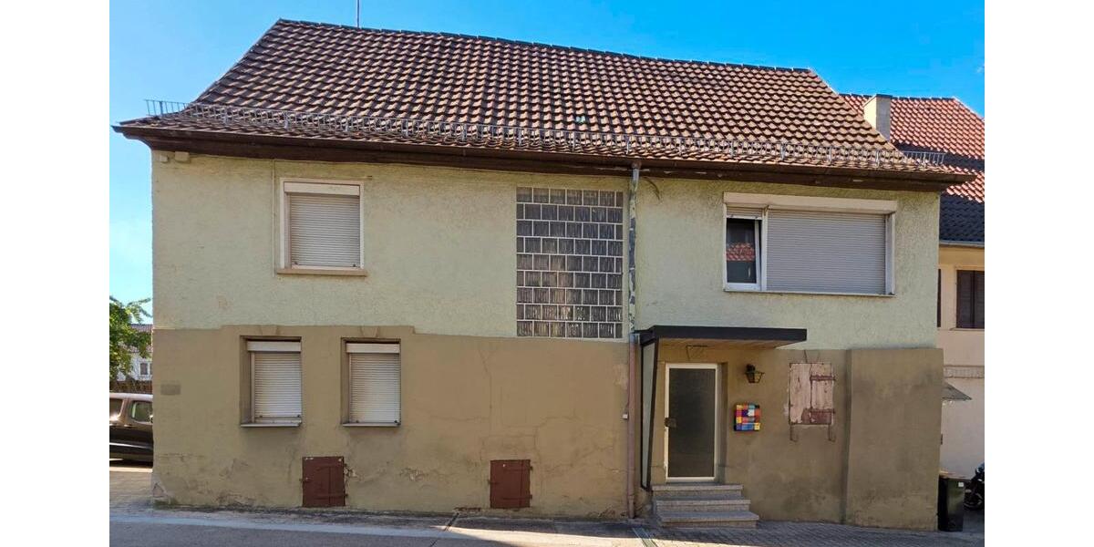 Doppelhaushälfte Lauffen am Neckar - 5 Zimmer, 160 m&sup2;, 240.000&euro; | Angebot:26889762