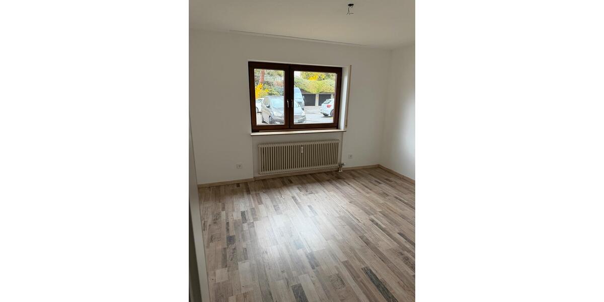 Erdgeschoßwohnung Stuttgart Luginsland - 3.5 Zimmer, 101 m&sup2;, 1.650&euro; | Angebot:25935956