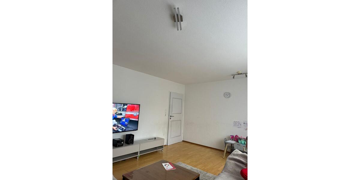 Etagenwohnung Walheim - 3 Zimmer, 63 m&sup2;, 850&euro; | Angebot:25407138