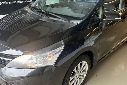 Toyota Verso 147.405 km 11.590 &euro; LEONBERG 71229