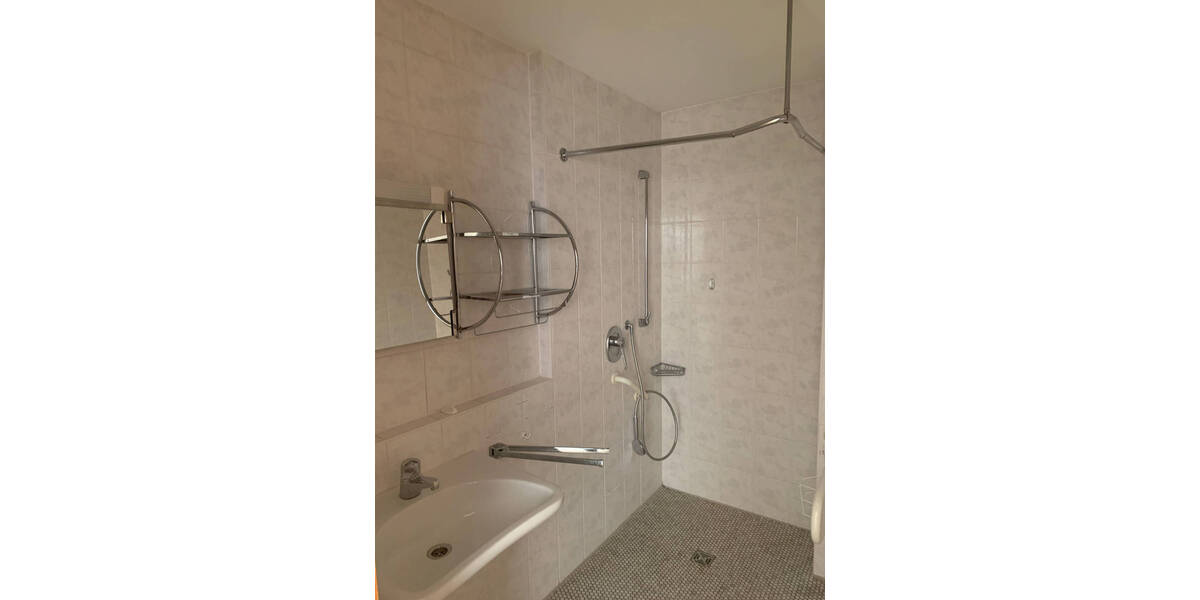 Etagenwohnung Backnang - 2 Zimmer, 47 m&sup2;, 665&euro; | Angebot:25671907