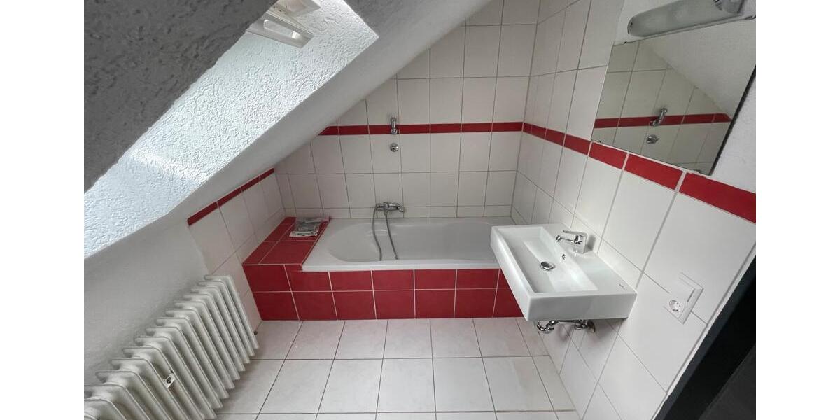 Dachgeschoßwohnung Heilbronn Horkheim - 2 Zimmer, 60 m&sup2;, 750&euro; | Angebot:27568319