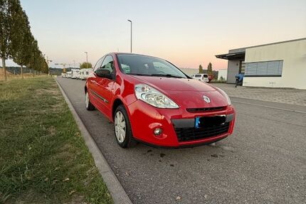 Renault Clio 151.000 km 3.399 &euro; Winnenden 71364