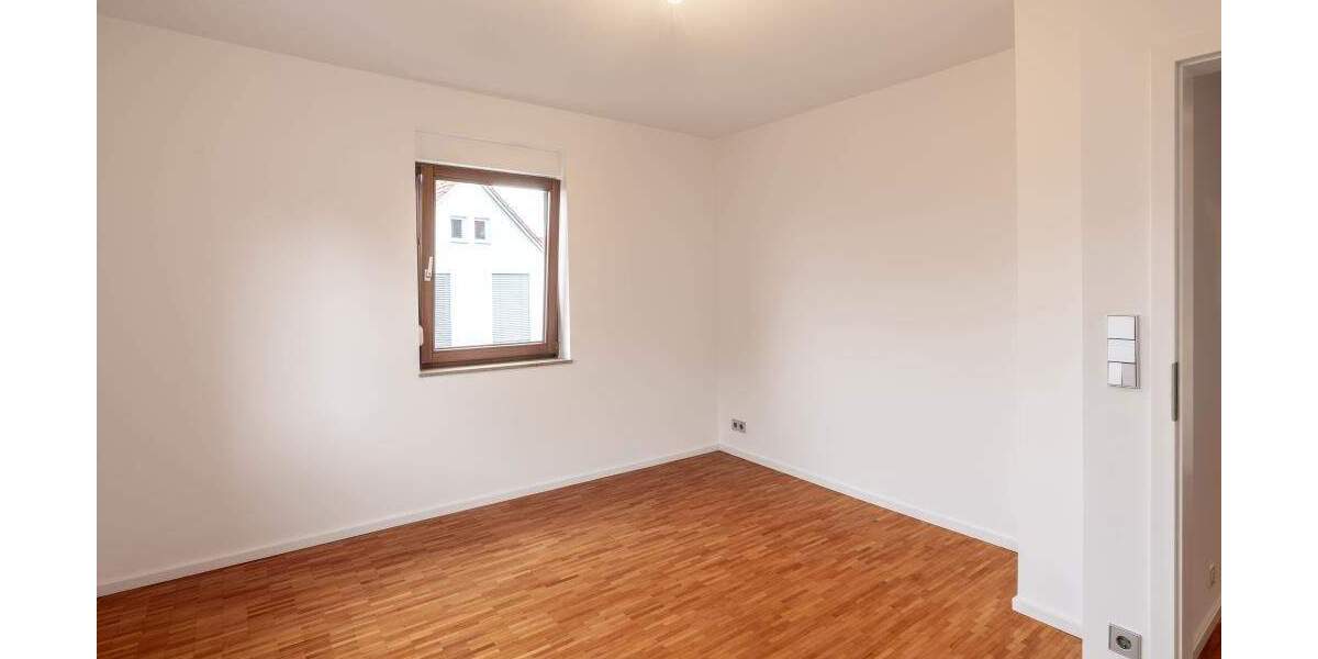 Etagenwohnung Fellbach - 5 Zimmer, 177 m&sup2;, 695.000&euro; | Angebot:25685869