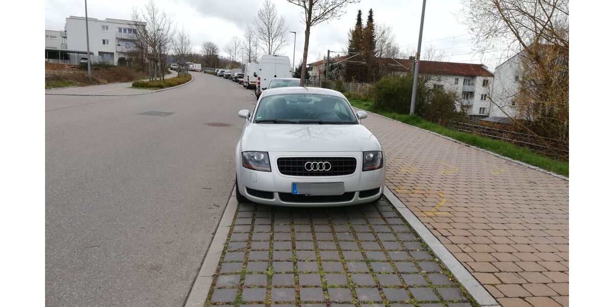 Audi TT 200.000 km 4.900 &euro; Weinsberg 74189
