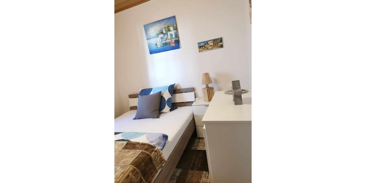 Etagenwohnung Heimsheim - 1 Zimmer, 16 m&sup2;, 380&euro; | Angebot:25310087