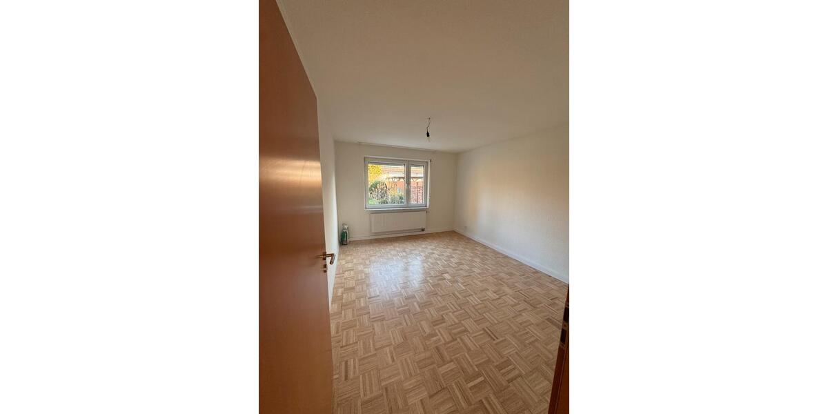 Erdgeschoßwohnung Stuttgart Hedelfingen - 3 Zimmer, 63 m&sup2;, 1.290&euro; | Angebot:25842267