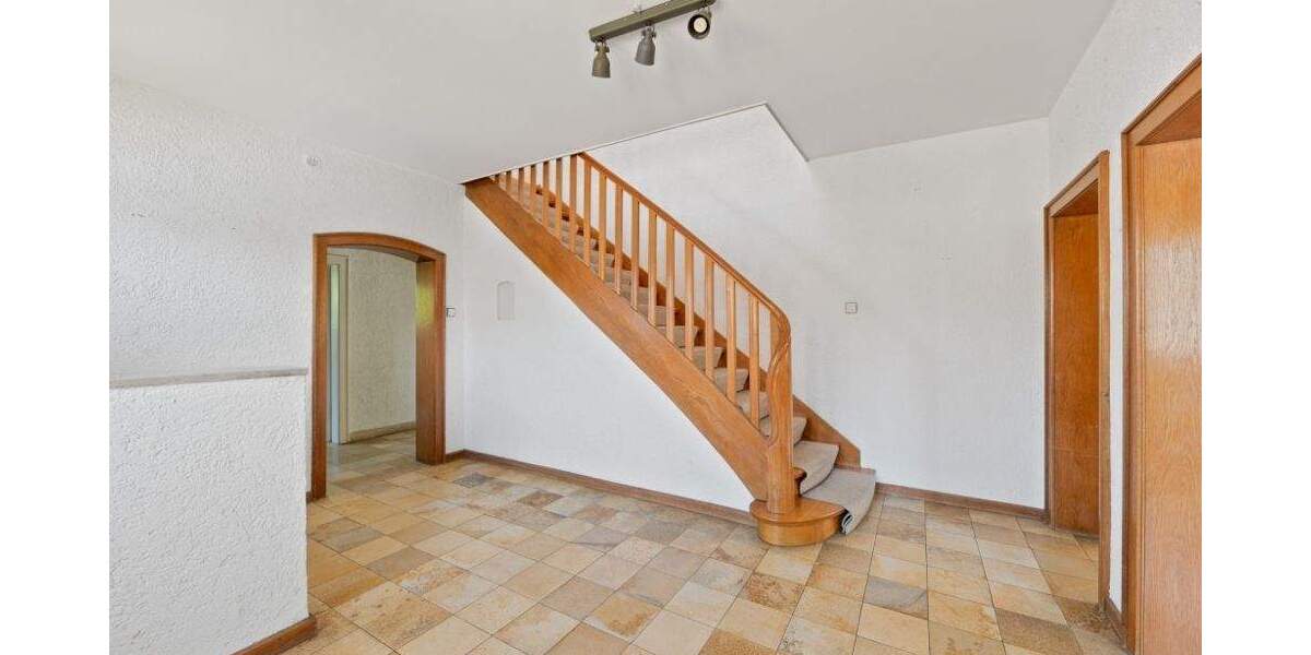 Einfamilienhaus Besigheim - 8 Zimmer, 168 m&sup2;, 695.000&euro; | Angebot:25662268