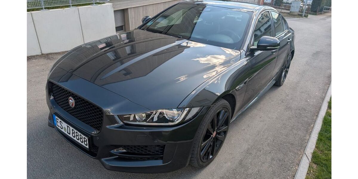 Jaguar XE 98.100 km 14.900 &euro; Wernau 73249