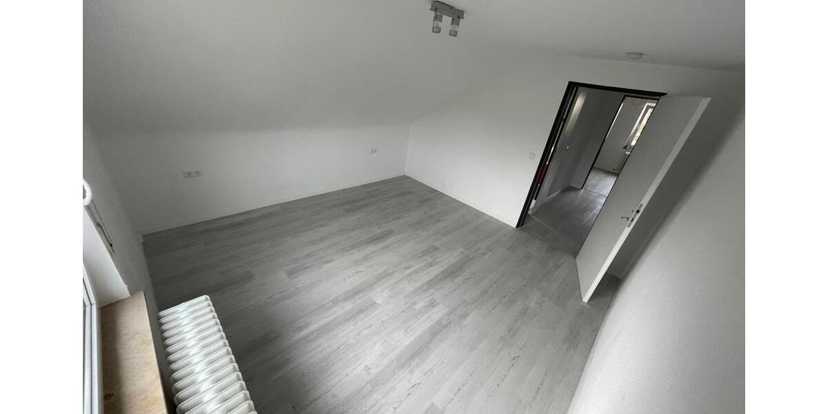 Dachgeschoßwohnung Heilbronn Horkheim - 2 Zimmer, 60 m&sup2;, 750&euro; | Angebot:27568319