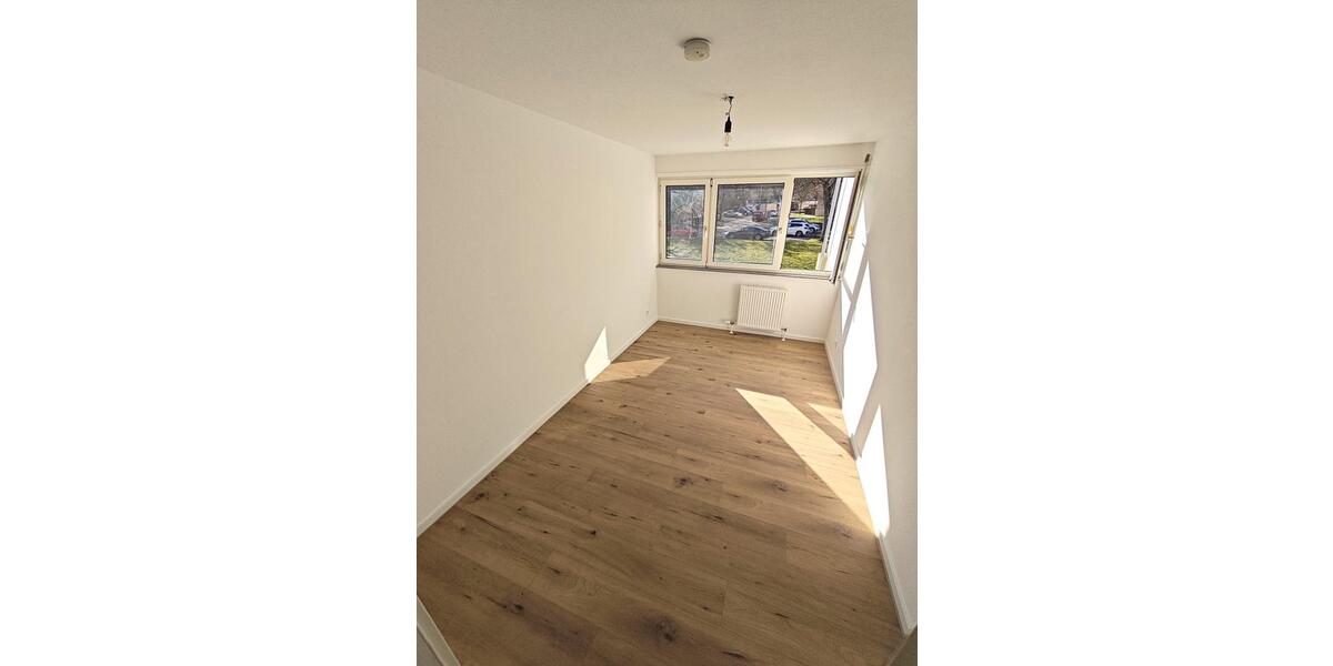 Etagenwohnung Böblingen Dagersheim - 3.5 Zimmer, 77 m&sup2;, 320.000&euro; | Angebot:25568452