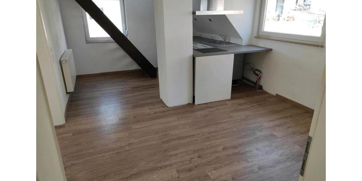 Dachgeschoßwohnung Mönsheim - 2.5 Zimmer, 55 m&sup2;, 850&euro; | Angebot:25656002