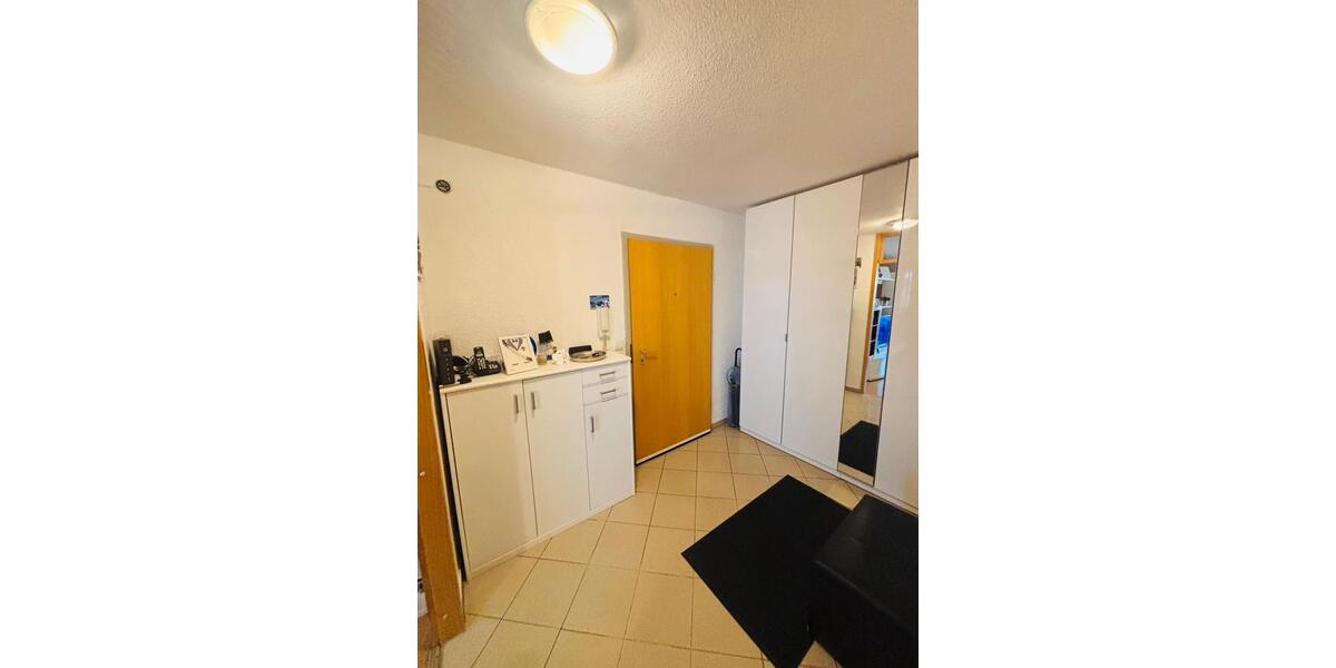 Etagenwohnung Sindelfingen Eichholz - 4.5 Zimmer, 109 m&sup2;, 375.000&euro; | Angebot:24780500