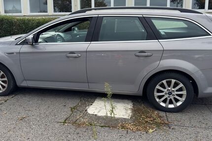 Ford Mondeo 420.412 km 2.557 &euro; Markgröningen 71706