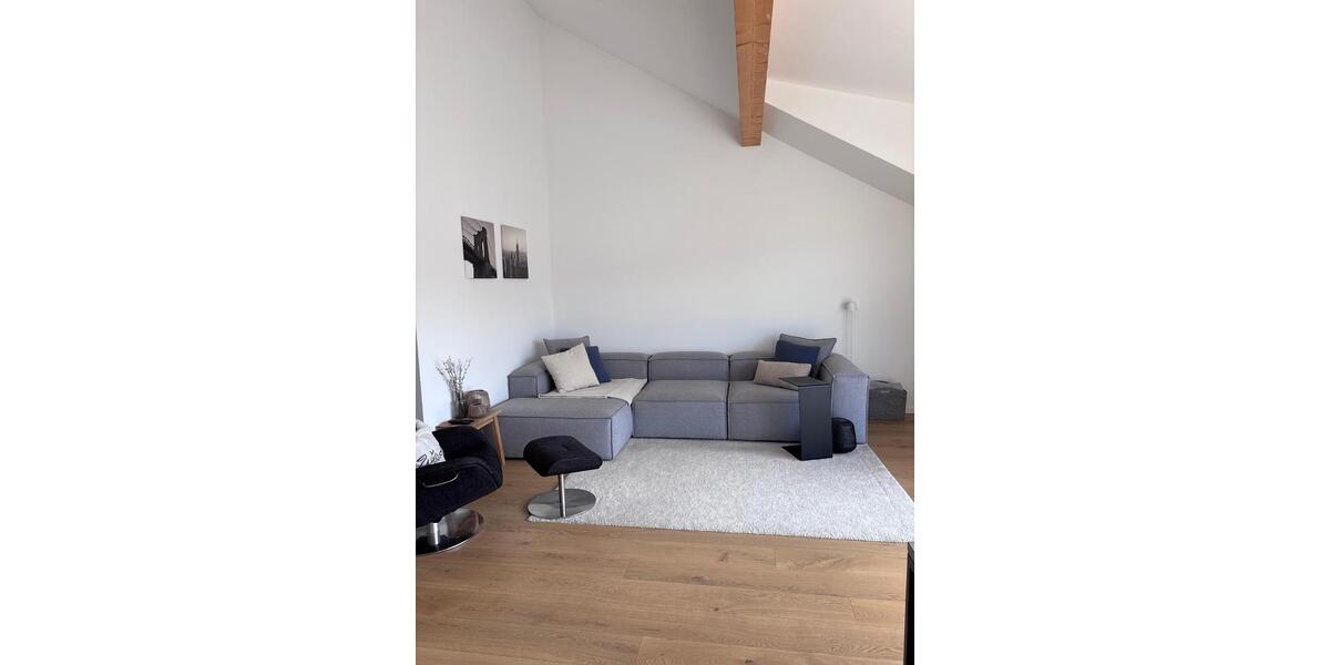 Dachgeschoßwohnung Leonberg - 3 Zimmer, 95 m&sup2;, 610.000&euro; | Angebot:26987256