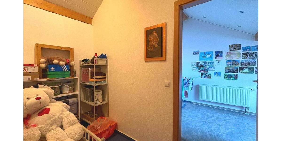 Reihenmittelhaus Stuttgart Vaihingen - 6 Zimmer, 150 m&sup2;, 729.000&euro; | Angebot:25781237