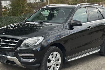 Mercedes-Benz ML 350 185.000 km 17.490 &euro; Möglingen 71696