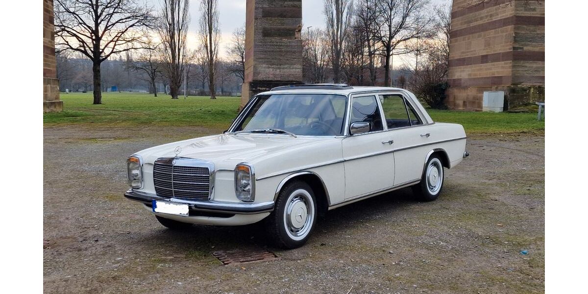 Mercedes-Benz 230 132.000 km 17.500 &euro; Bönnigheim 74357