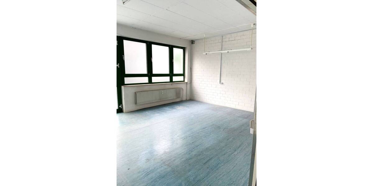 Gewerbeobjekt Leinfelden-Echterdingen Echterdingen - 7 Zimmer, 330 m&sup2;, 2.970&euro; | Angebot:25704248